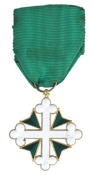 Italian Order of Saints breast badge medal: B-225 Italy. Order of Saints Maurice and Lazarus. Knights Class breast badge without crown. White enameled Rumanian type cross with green enameled triangle devices between the arms. An obsolete order 