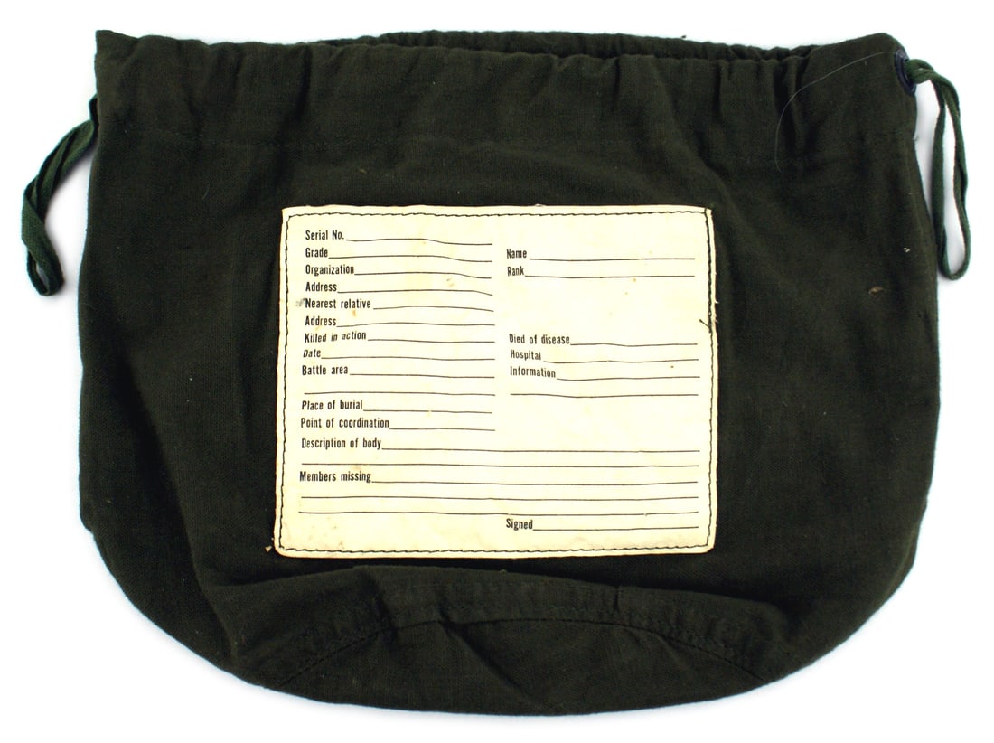 US WWII KIA Personal Effects bag (1 of 1)
