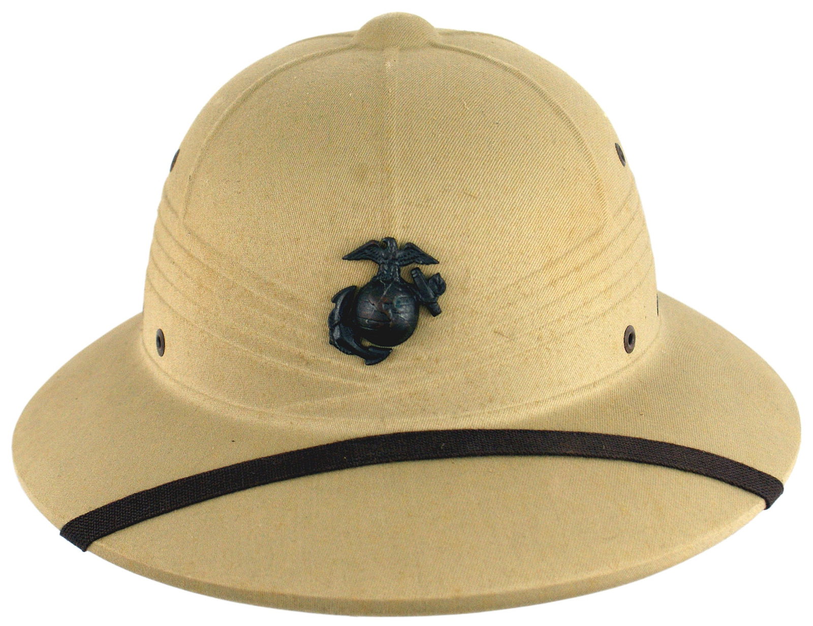 USMC post WWII pith helmet: E-065 USMC post-WWII pith helmet. Tan body with a darkened bronze EGA. Brown plastic headband and a brown fabric chinstrap. Interior stamped "INTERNATIONAL HAT CO... 31 DECEMBER 1948". II+