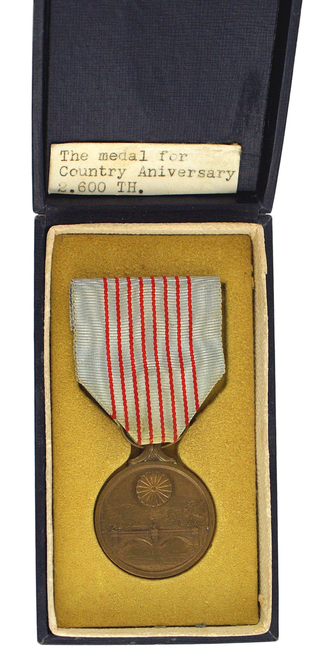 Japan 2600th Year National Anniversary Medal Bronze: B-166 Japan. 2600th Year National Anniversary. Bronze. With original presentation simulated leather box. II+