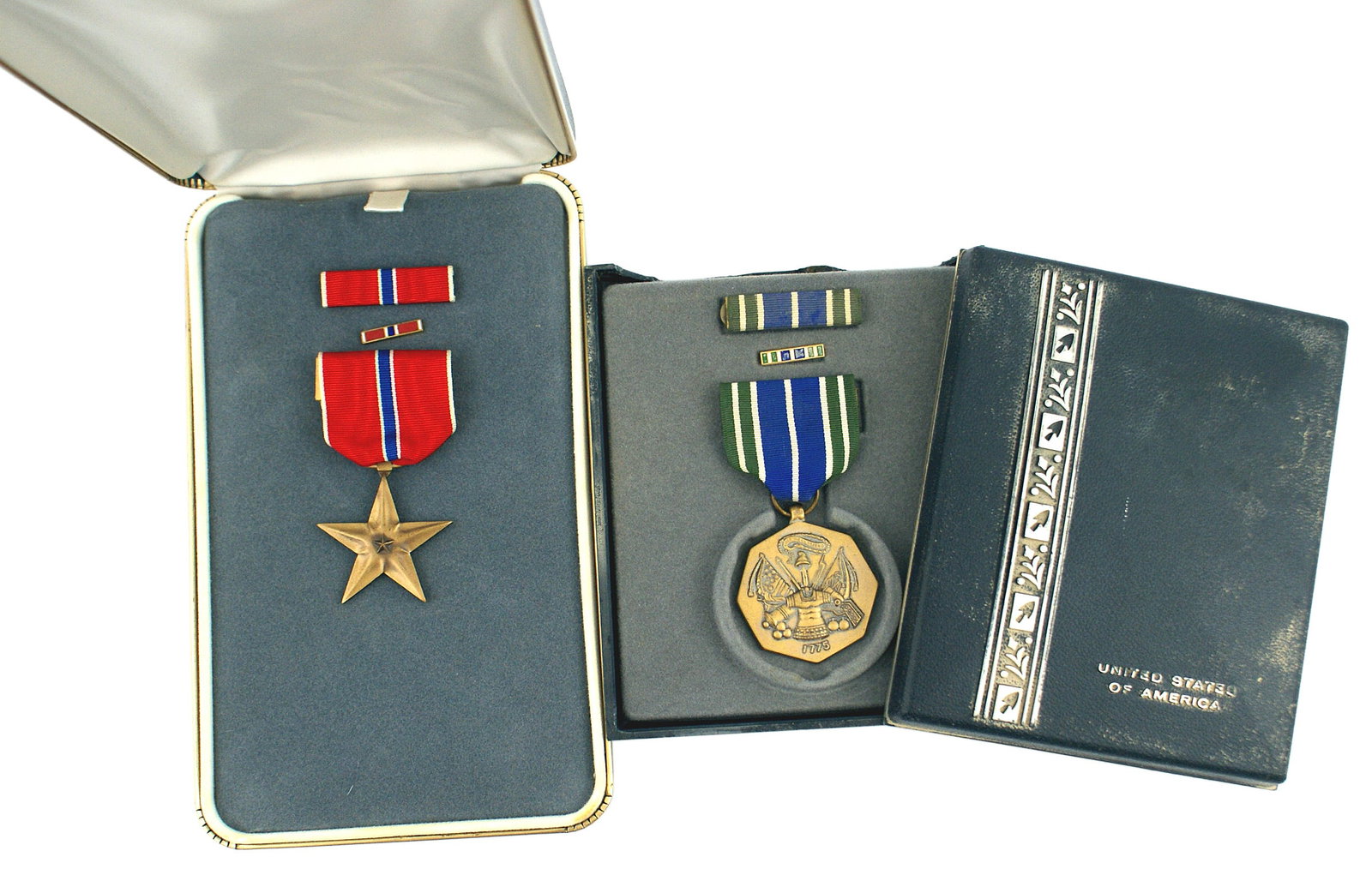 2 US post WWII cased medals Bronze Star (1 of 1)