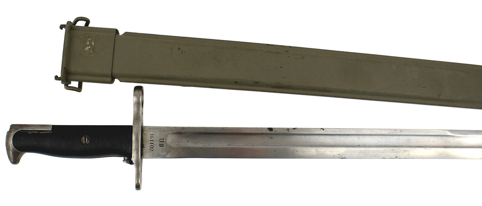USMC 1905 bayonet made by Rock Island Arsenal: D-016 USMC 1905 bayonet made by the Rock Island Arsenal. 16" clean metal blade with some water spotting, and small black "dots" on the top flat edge. Marked "RIA" over a flaming bomb and "1909". And "