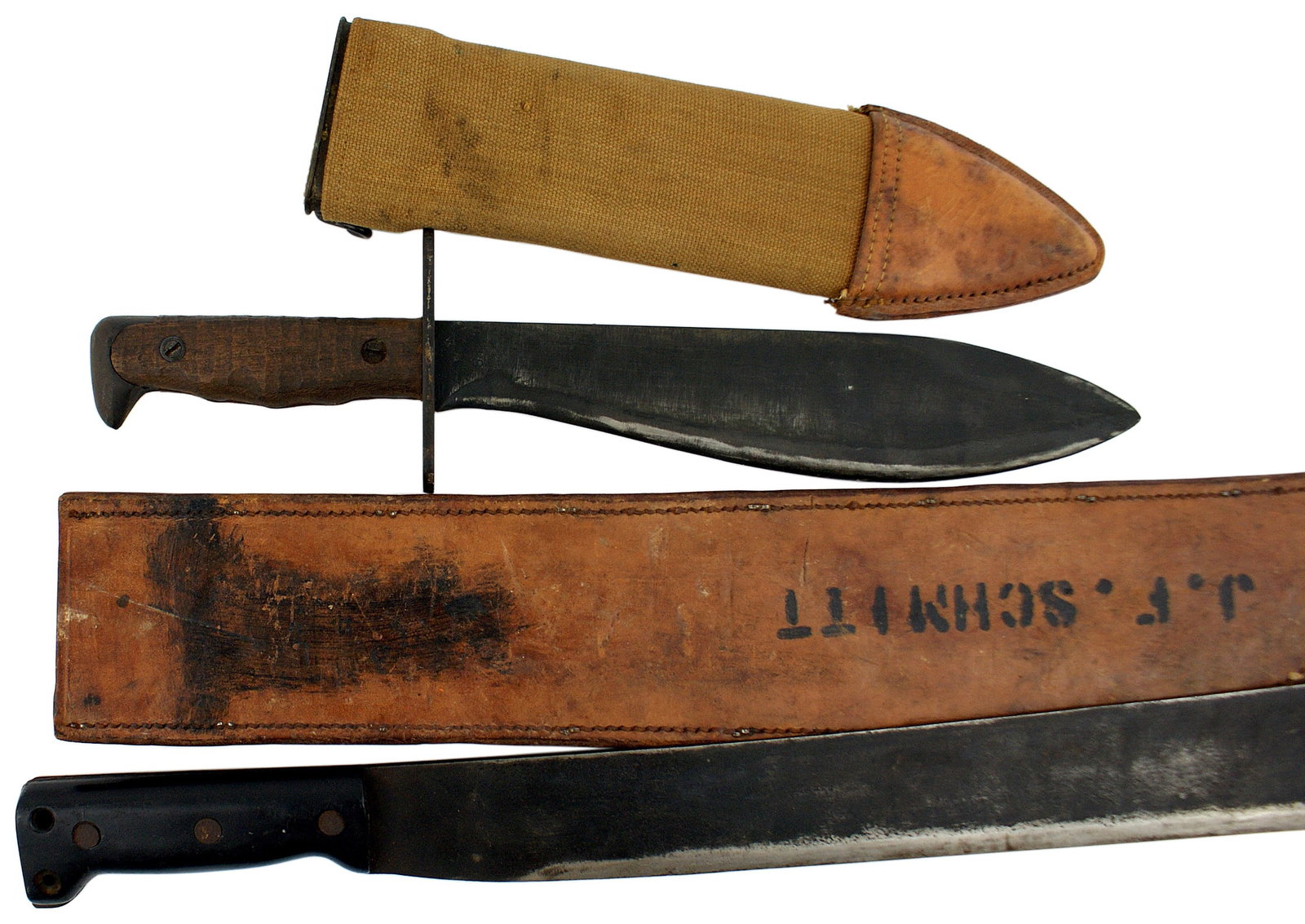 Lot of 2 US WWI Bolo WWII machete: D-018 Lot of 2 US edged weapons issued to the same G.I. during WWI/WWII: (1) Model 1917 Bolo. 10 1/4" darkened black blade marked "US M1917" and "PLUMB PHILA. 1918". Darkened crossguard and pommel. Wo