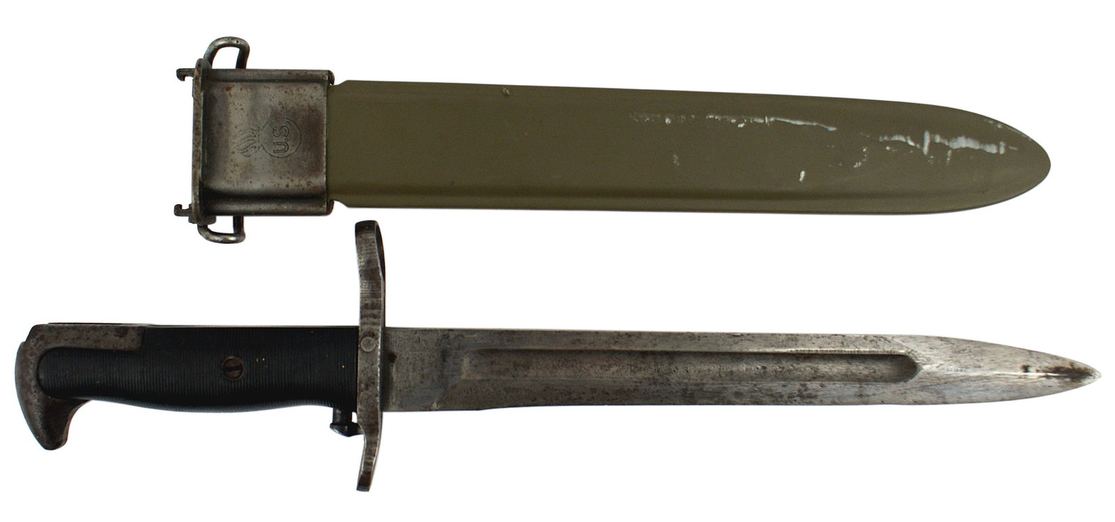 US WWII M1942 M1 bayonet: D-022 US M1942 M-1 bayonet. 10" blade (actually 9 3/4") marked "U.C." over a flaming bomb and "U.S." Black finish is totally worn as is the surface of blade. Black plastic grips. Original O.D. finish 