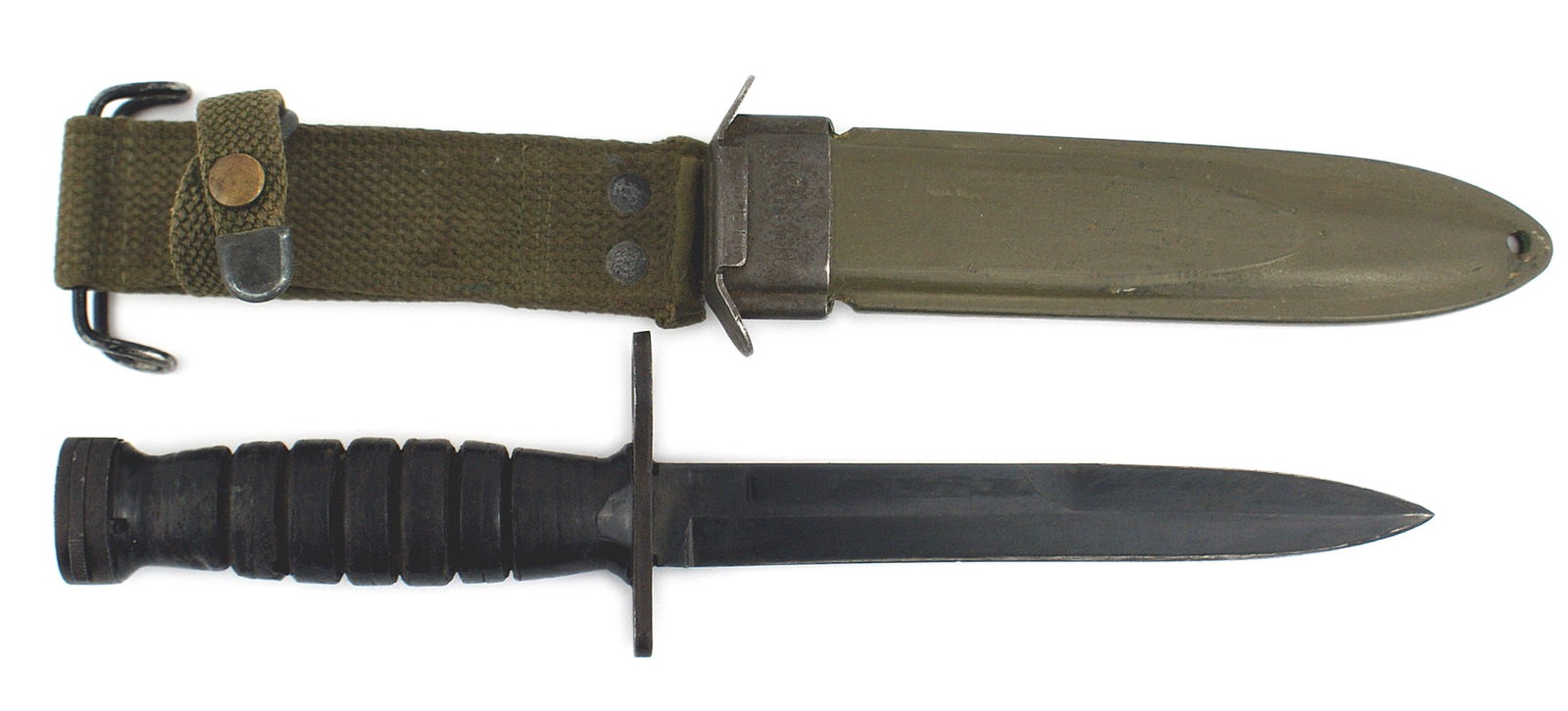 US WWII M4 bayonet M1 Carbine: D-054 US WWII M-4 bayonet, for use with the M-1 Carbine. Flat pommel with all leather washer handle. Straight crossguard with a muzzle ring. Marked with an ordnance bomb and "USM4 - IMPERIAL". 6 5/8" 