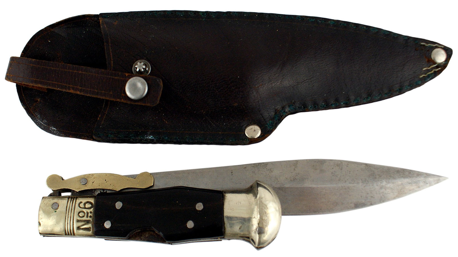 19th century English made folding knife SHEFFIELD: D-067 19th century English made folding knife. 7 1/8" spear point blade. 7/8" wide at the ricasso and widens to 1 1/8" before evenly decreasing to the point. Blade is stamped "HUNTING KNIFE" and "No 6