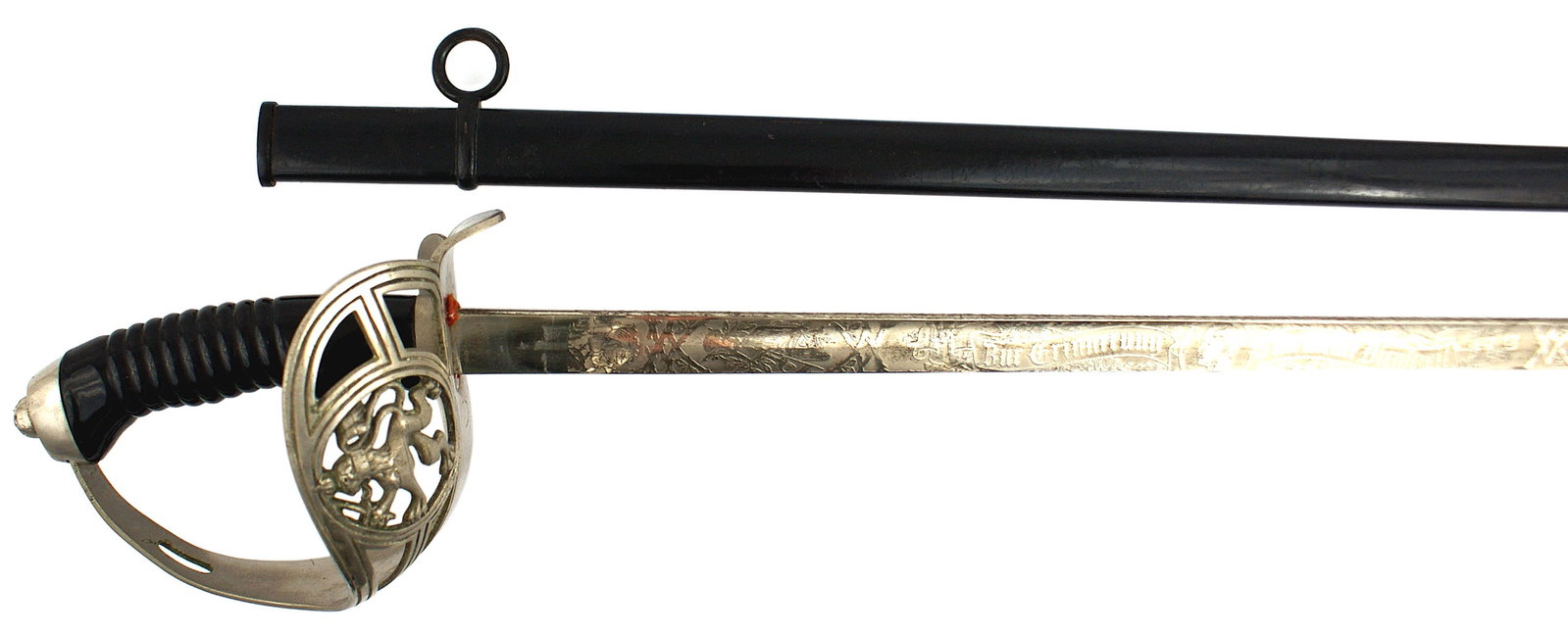 Bavarian M1889 Cavalry korbsabel sword: D-084 Bavarian M1889 Cavalry "korbsabel". Nickeled pommel and reverse rounded "D" knuckle-bow culminating into a basket guard bearing a cut-out lion holding a sword and the Bavarian Shield. Black horn