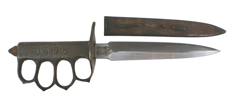 U.S. WWI Mark I trench knife French made: D-30 U.S. WWI Mark I trench knife - French made. Cast bronze hilt with individual finger loops - topped with "points". Marked "U.S. 1918" and "LF &C - 1918". Pointed pommel spike. Clean 6 5/8" clean b
