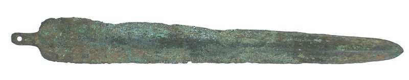 Luristan spearhead Circa 1000 BC: R-005 Luristan spearhead. 10" convex shaped blade. Sides are "chewed" which indicate usage. 3/4" extended drilled tang. Green patina Excavated. Circa 1000 B.C. II