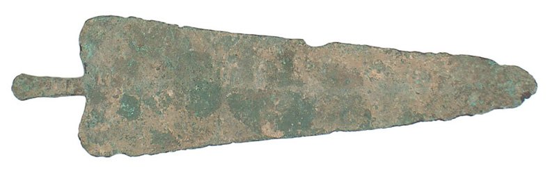 Luristan spearhead Circa 1000 BC: R-006 Luristan spearhead. 7 1/4" flat, double edged tapered leaf shaped blade. 1 1/2" extended flat tang. Normal wear to edges. Green patina. Excavated. Circa 1000 B.C. II