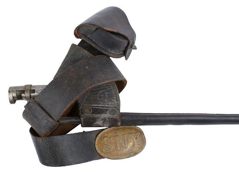 Civil War EM black leather belt/accessories: K-121 Civil War EM black leather belt/accessories - brass "SNY" buckle. Lead filled back and a hook with 2 "puppy paw" studs. Supple leather belt and a solid excellent leather cap box. "US" marked bay