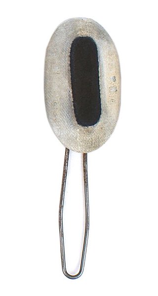 Imperial Prussian Jager shako feldzeichen: E-283 Imperial German Prussian Jager shako "feldzeichen". White cloth cockade with a black center. Wire stem. Shows some wear. II-