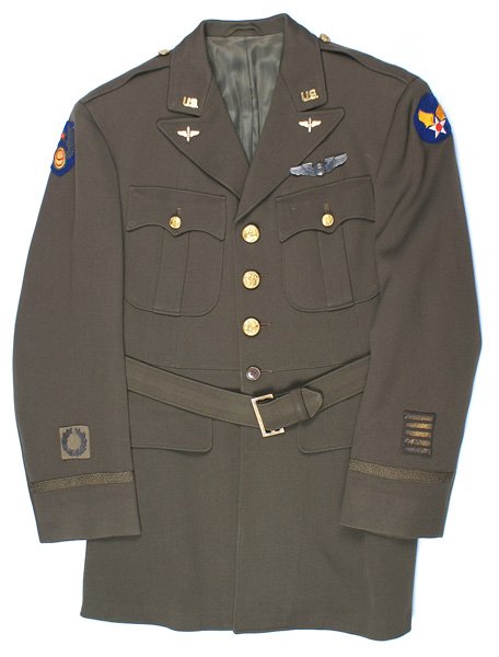 U.S. M1942 Army Air Force officer tunic: F-114 U.S. M1942 Army Air Force officer's "walking out" tunic. Fine quality material with "US" and winged prop lapel insignia, and deluxe gold eagle buttons. Embroidered U.S.A.A.F. and gold bullion th