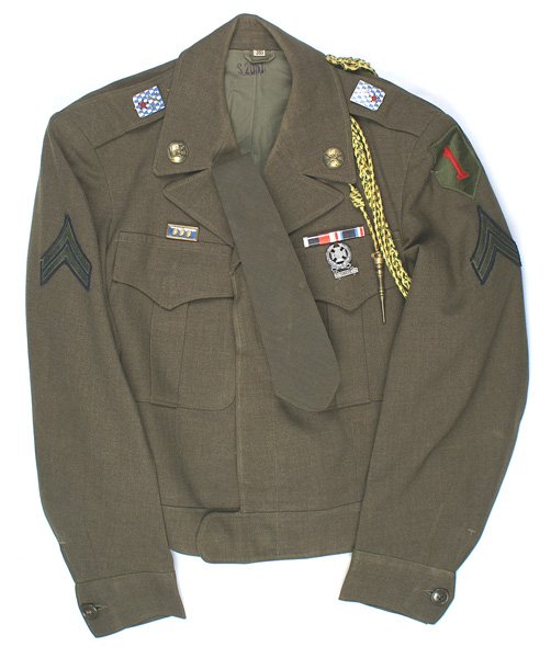 U.S. Korean War period Corporal Ike jacket: F-087 U.S. Korean War period Corporal's "Ike" jacket. Domed "US" and "16/A" with crossed rifles, collar discs. Enameled 16th Infantry Regiment D.I's on epaulettes. 1st Division shoulder patch, Corpora