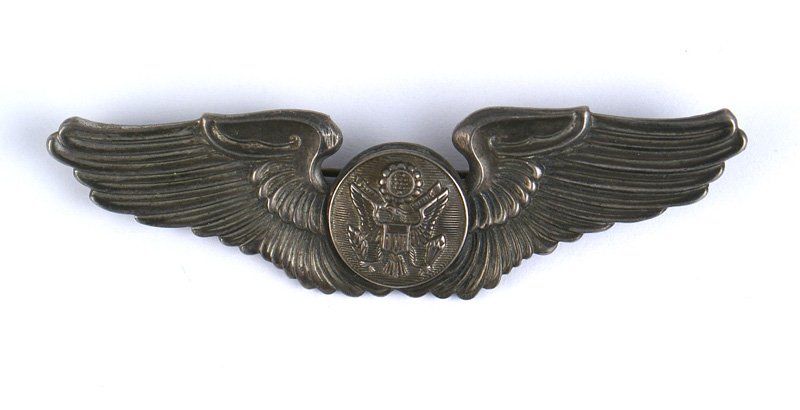 U.S. WWII Air Crew Wings: B-195 U.S. WWII Air Crew Wings. Pin-back marked "STERLING". II