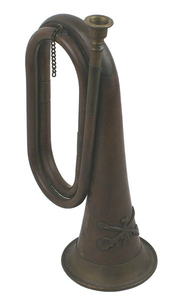 Reproduction Custer 7th U.S. Cavalry bugle: H-137 Reproduction of a Custer Period 7th U.S. Cavalry bugle. "7A"/crossed sabers insignia attached above flair. Aged. II