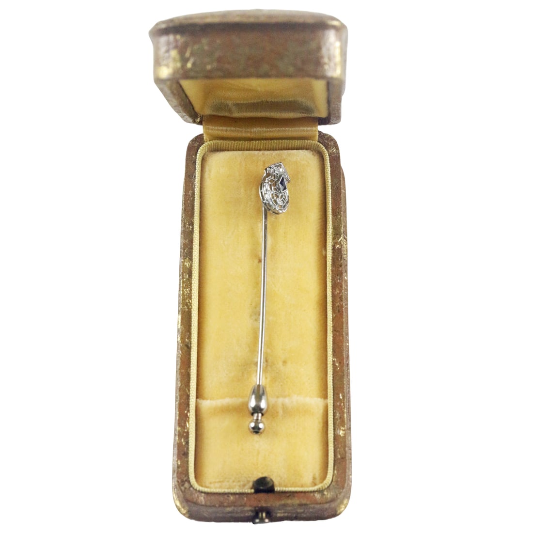 Edwardian 14k White Gold Filigree Stickpin, Blue Glass/Synthetic Sapphire, c. 1915-1925: Classic antique stickpin from the Edwardian into early Art Deco era (c. 1915a"1925), crafted in 14k white gold with crisp openwork filigree and milgrain. The head centers a kite-shaped blue stone that