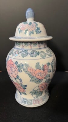 A chinese famille rose covered jar: A chinese famille rose covered jar