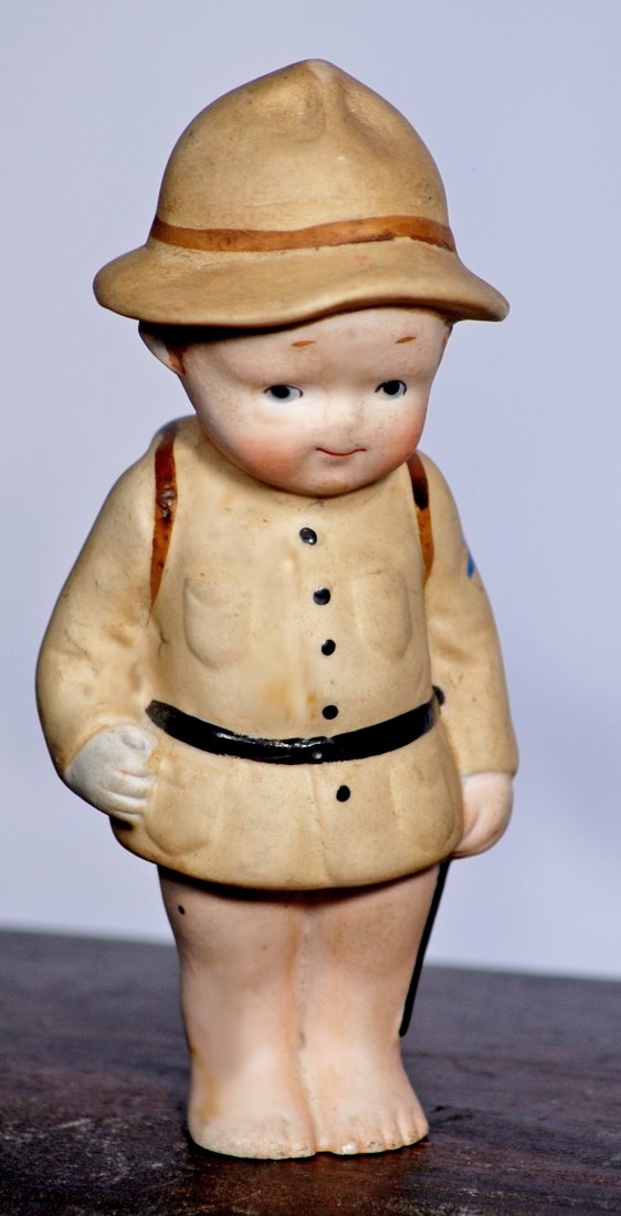 GERMAN ALL-BISQUE WORLD WAR I DOUGHBOY SOLDIER. (1 of 2)