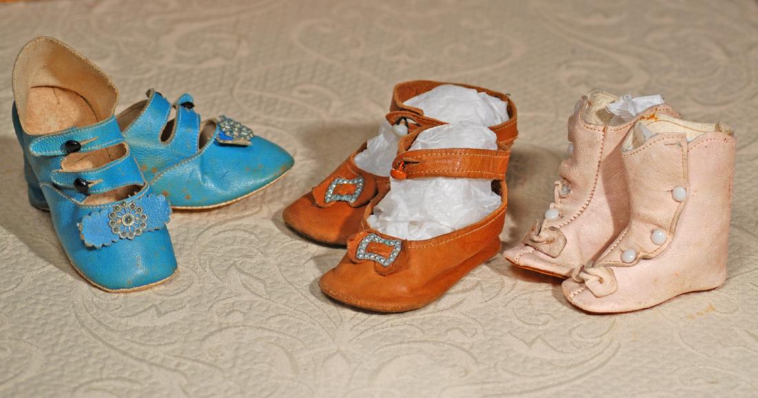 THREE PAIR OF ANTIQUE LEATHER DOLL SHOES.  Includes: (1 of 1)