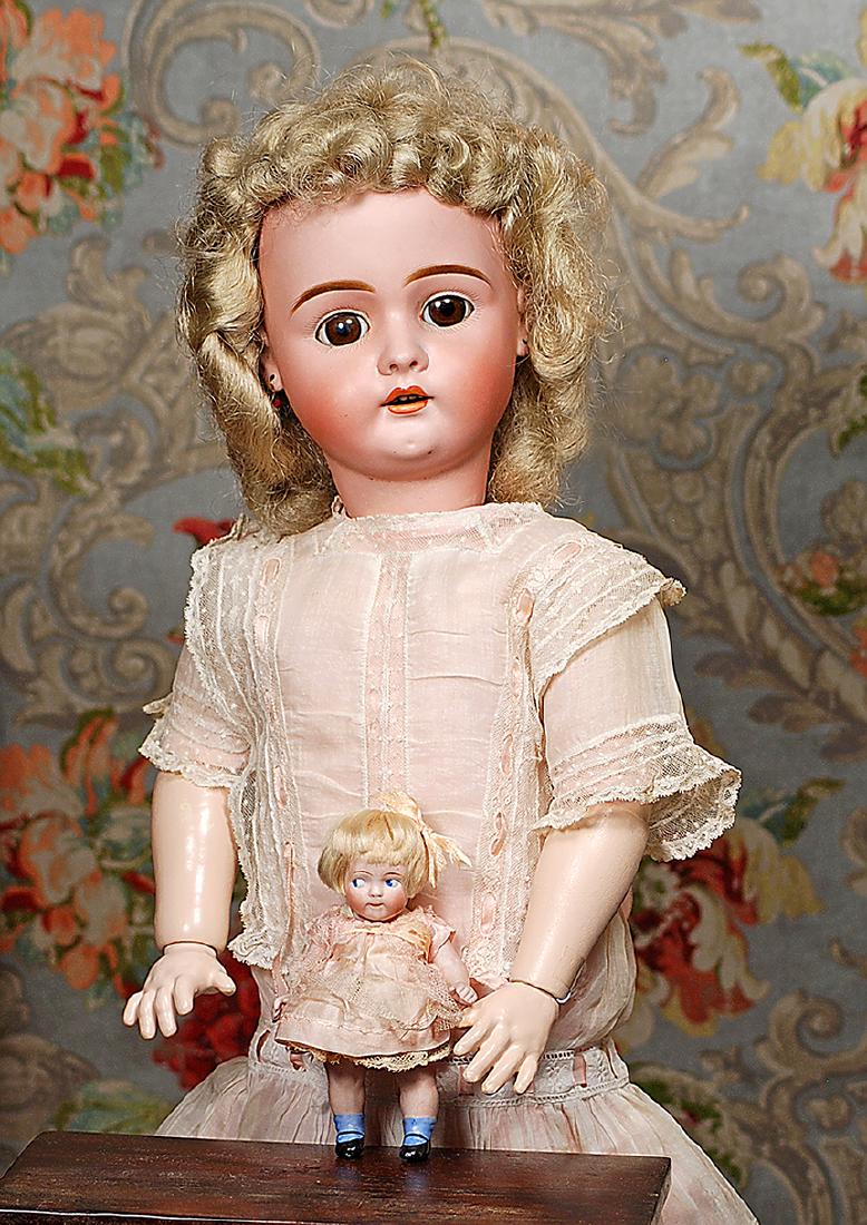 GERMAN ALL-BISQUE GOOGLY 6" All-bisque toddler, jointed (1 of 2)