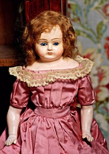 GERMAN PAPER MACHE DOLL 14 ½" Paper mache shoulderhead (1 of 2)