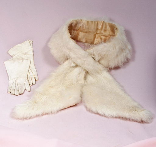 White Fur Stole >> 148 Doll S Fur Stole And Gloves White Fur Stole With White Fur Stole >> 148 Doll S Fur Stole And Gloves White Fur Stole With