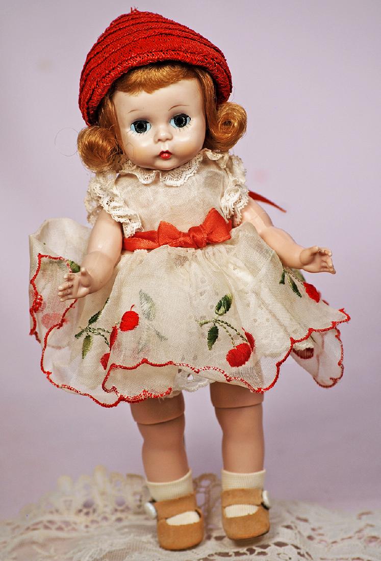 209. ALEXANDER 1957 WENDY "CHERRY BLONDE", TWIN. 8". (1 of 1)