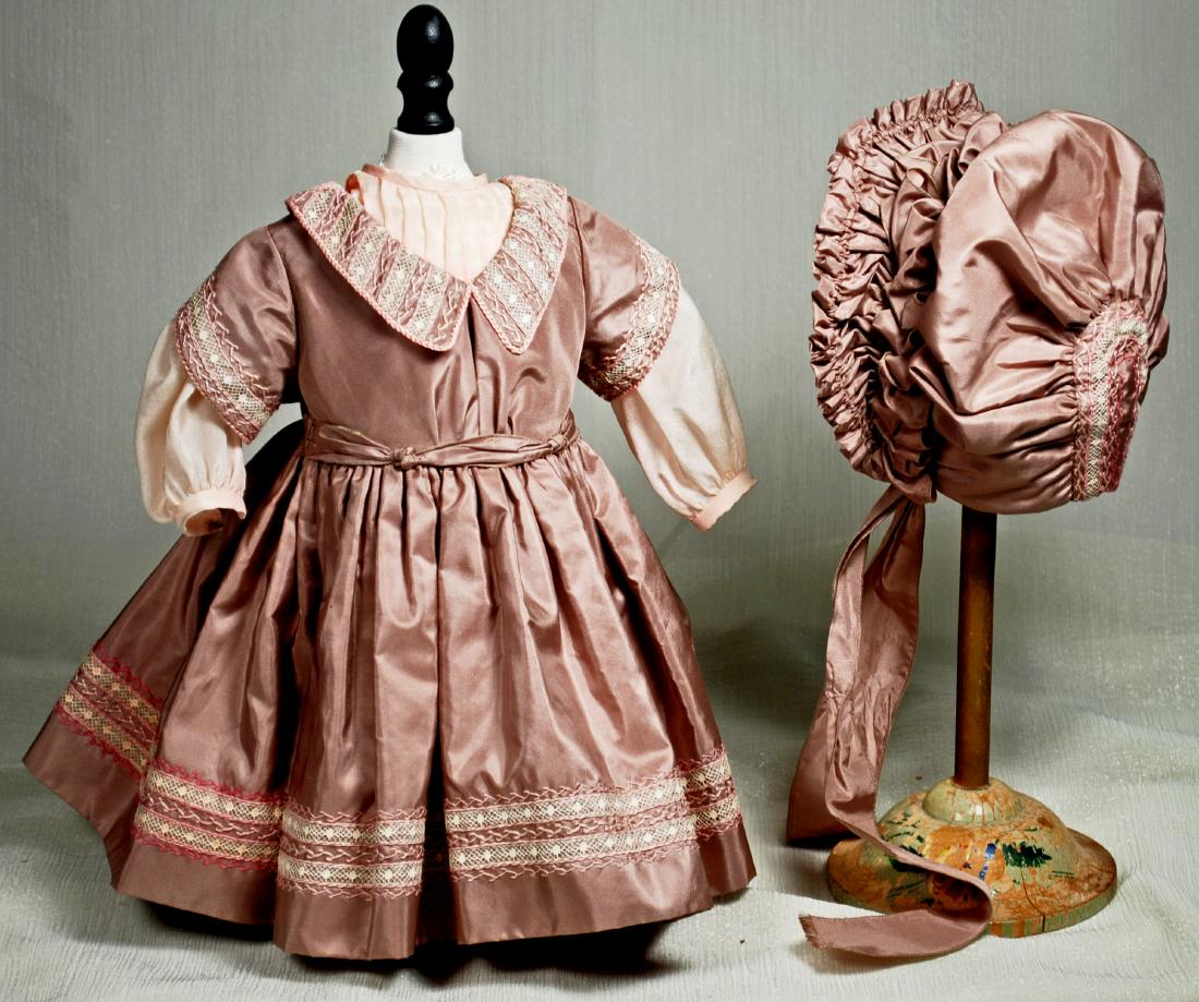 42. SILK DOLL DRESS AND BONNET. Lavender silk dress (1 of 1)