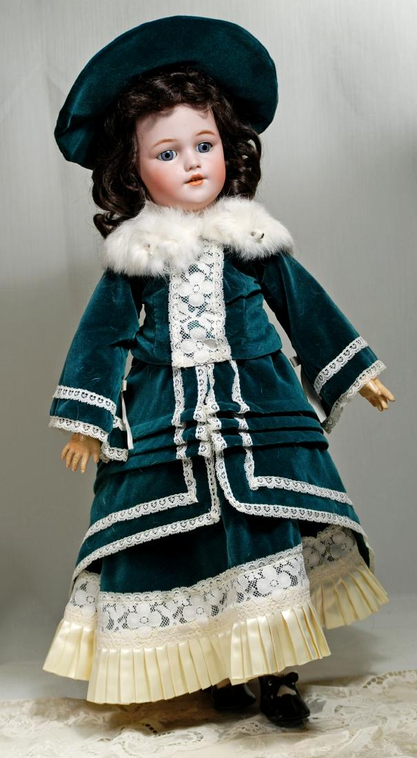 183. SIMON & HALBIG, 1249, GERMAN BISQUE DOLL. Marks