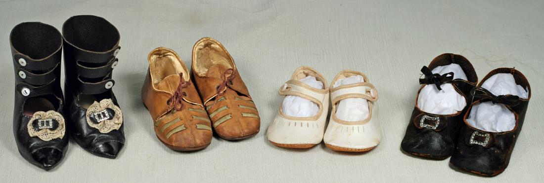 198. FOUR PAIRS OF SHOES FOR LARGE DOLLS. Pair of black (1 of 1)