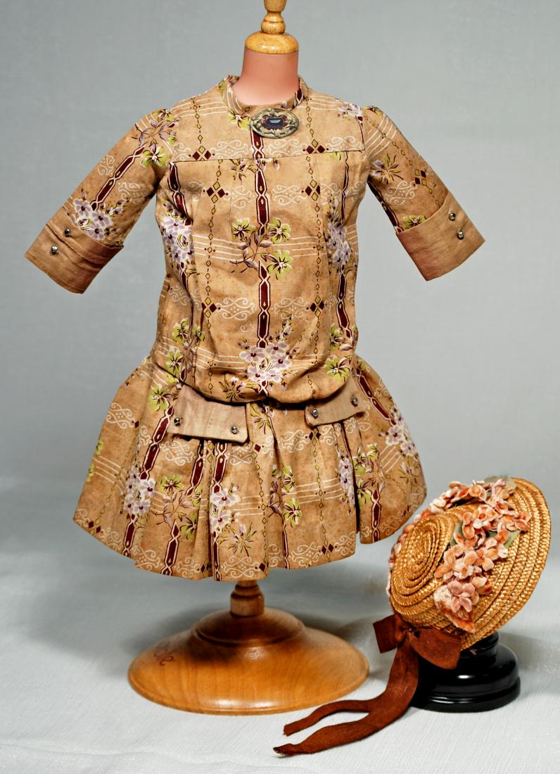 214. DOLL DRESS AND BONNET. French-style light and dark (1 of 1)