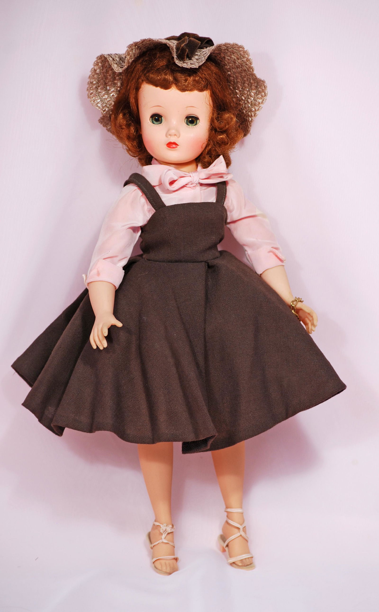 "ELISE GOES SHOPPING" BY MADAME ALEXANDER, 1957. (1 of 1)