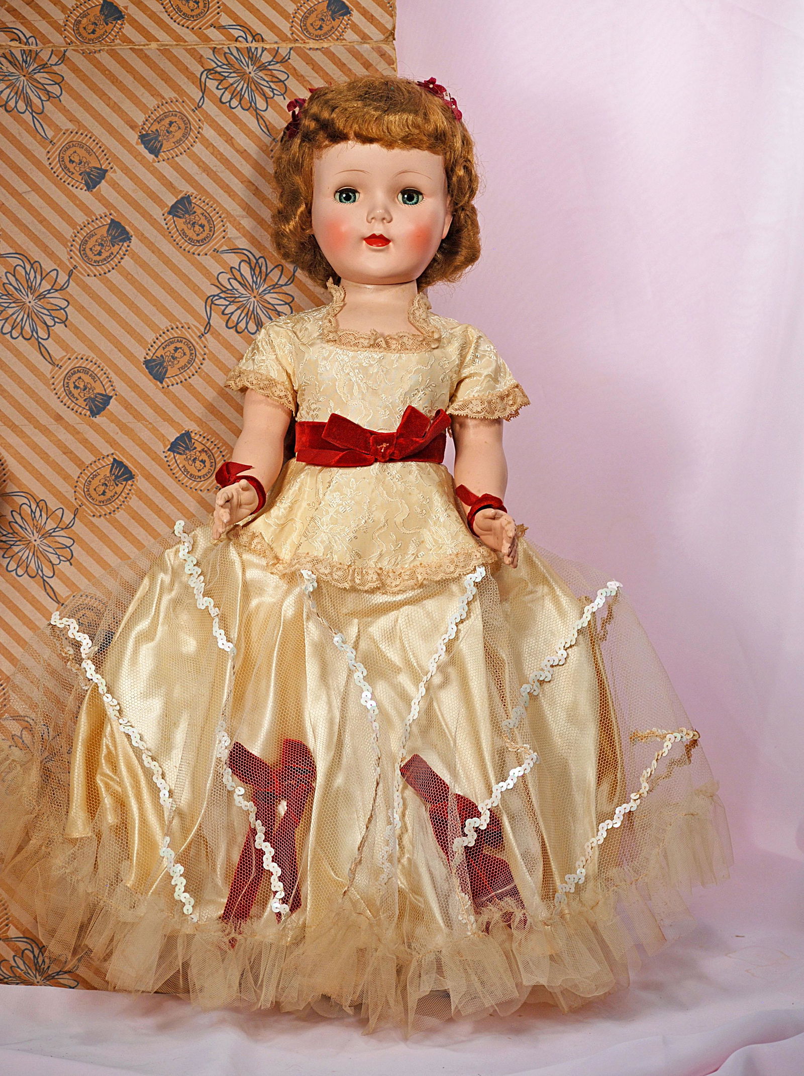 AMERICAN CHARACTER SWEET SUE IN ORIGINAL BOX (1 of 1)