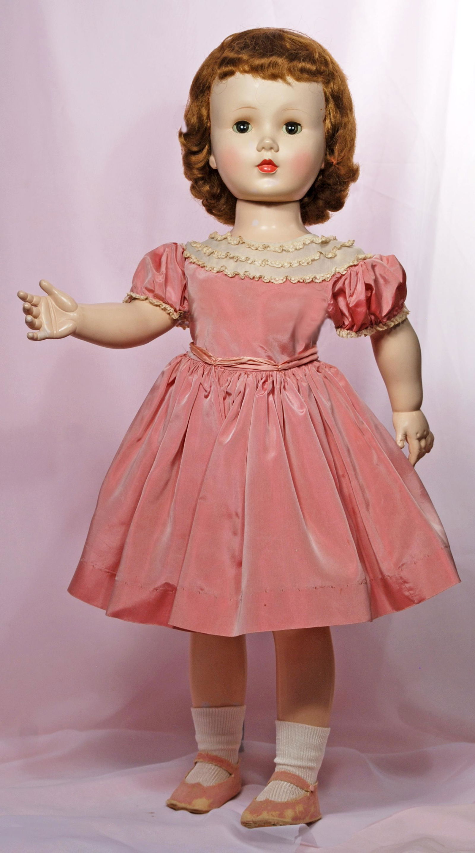 GRAND SIZE, HARD PLASTIC "MARY ELLEN WALKER" IN ROSE (1 of 1)