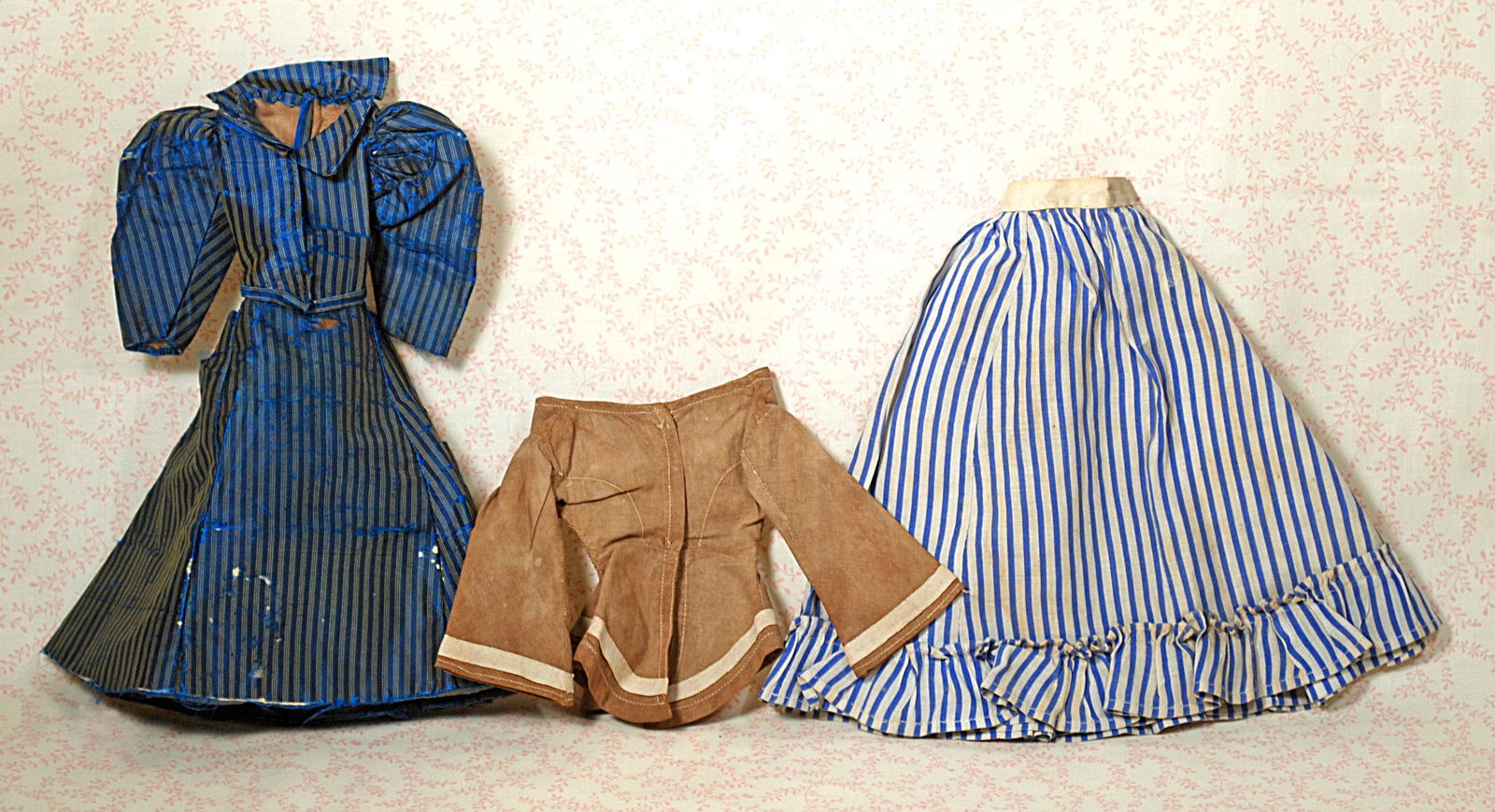 ANTIQUE FASHION COSTUME, JACKET AND SKIRT (1 of 1)