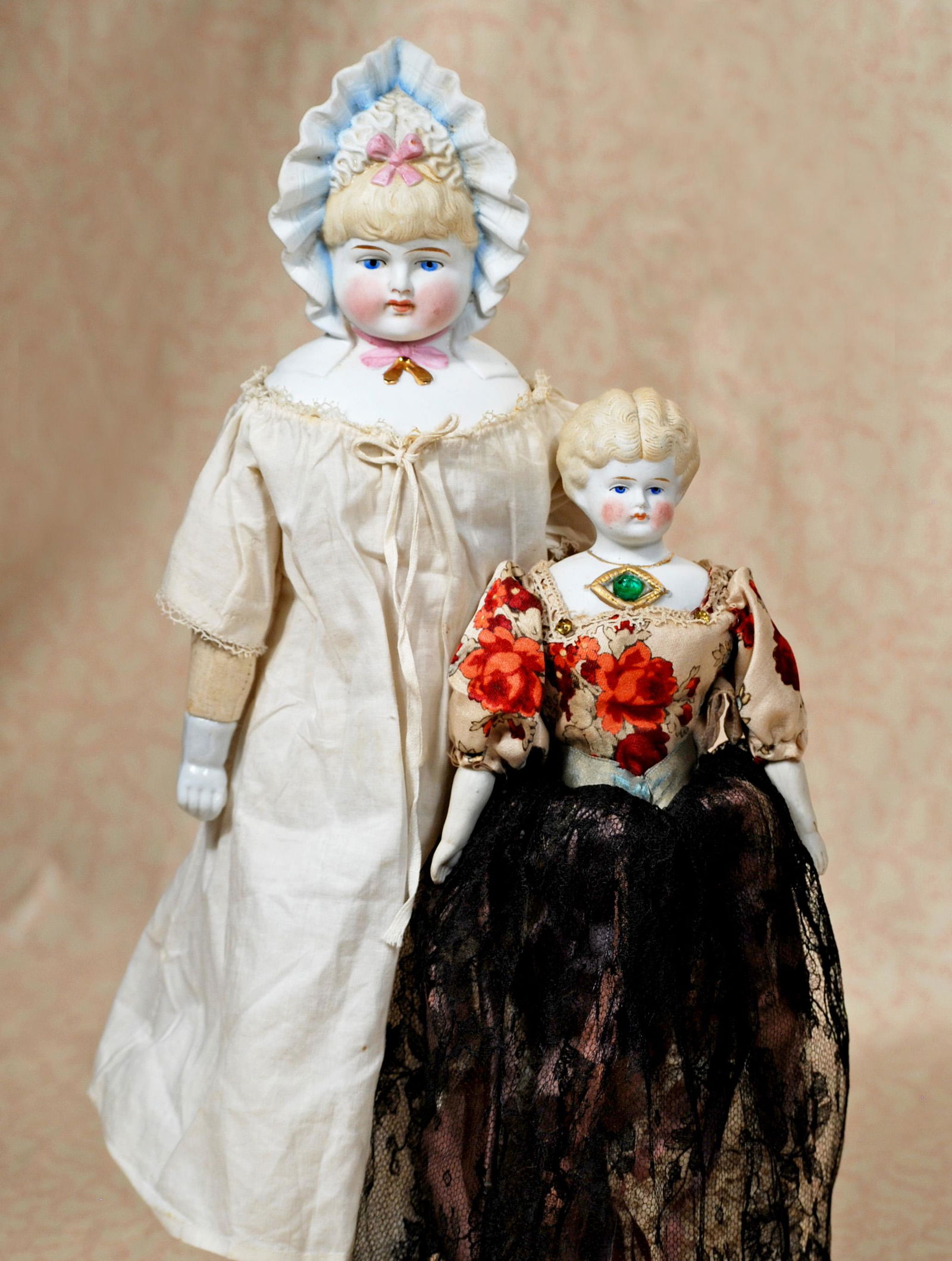 GERMAN BISQUE BONNET DOLL & PARIAN DOLL (1 of 1)