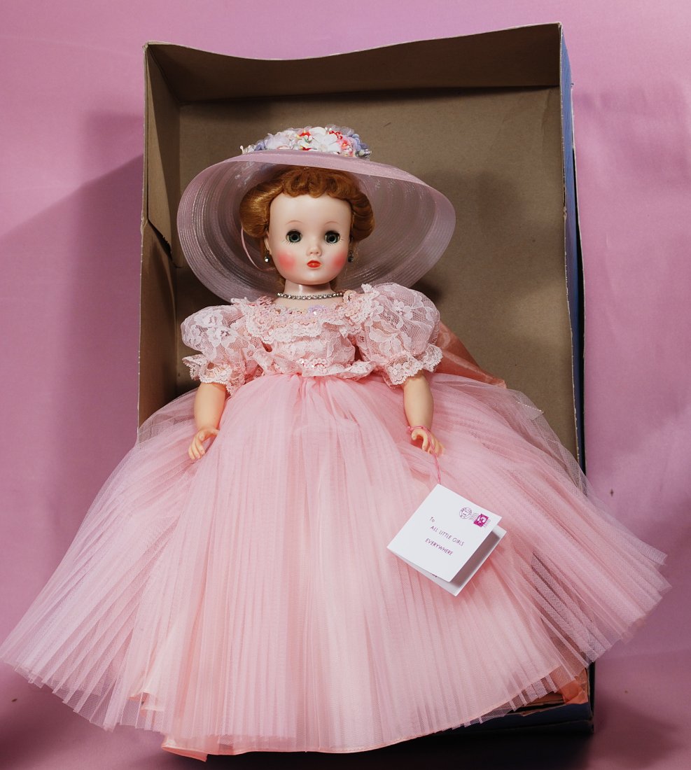 VINTAGE ALEXANDER ELISE BRIDESMAID IN PINK. (1 of 1)