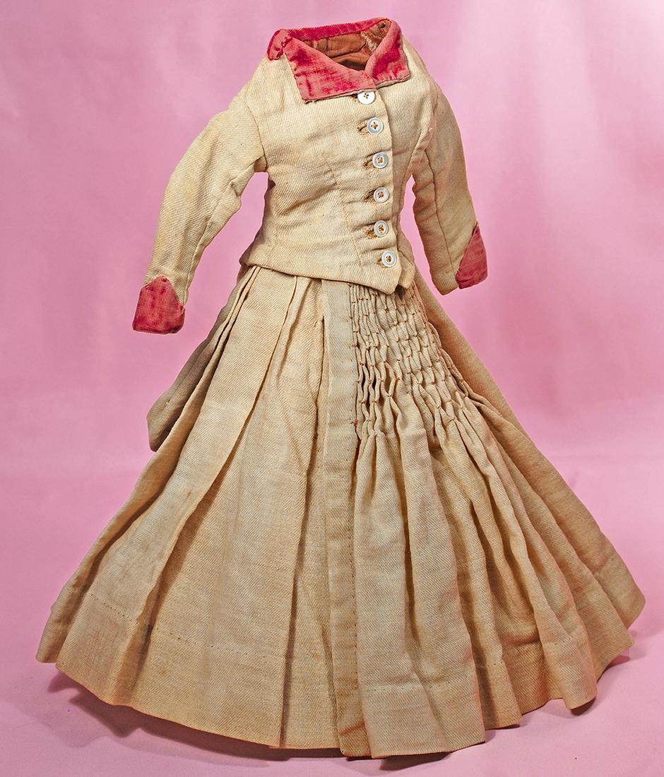 FAWN COLORED WOOL WALKING SUIT FOR FASHION DOLLS. (1 of 2)