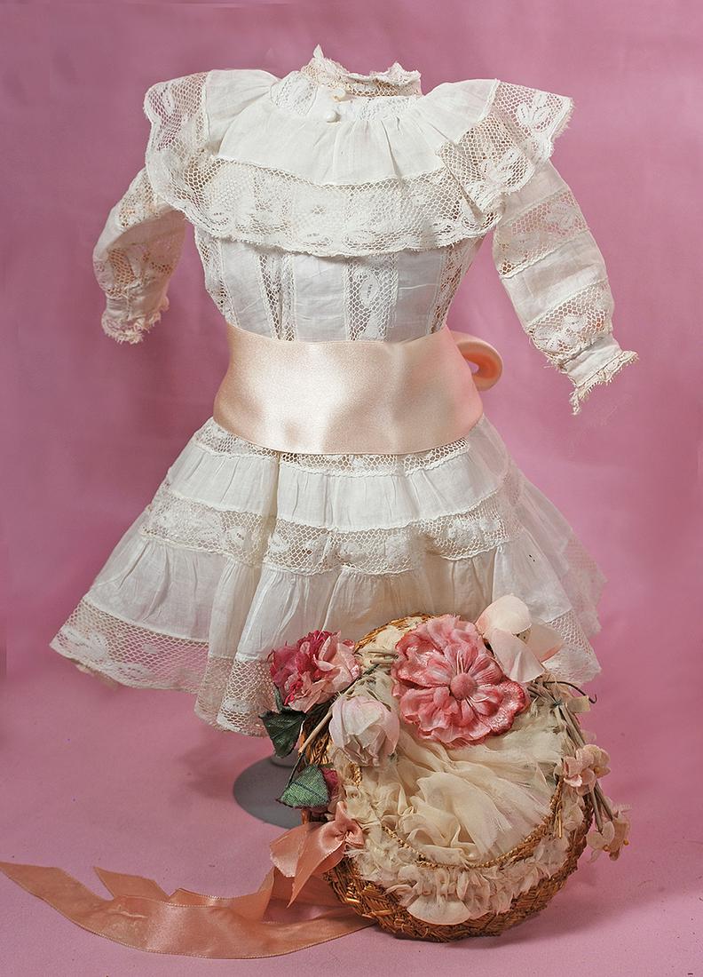 FINE ANTIQUE WHITE DRESS AND STRAW BONNET. (1 of 1)