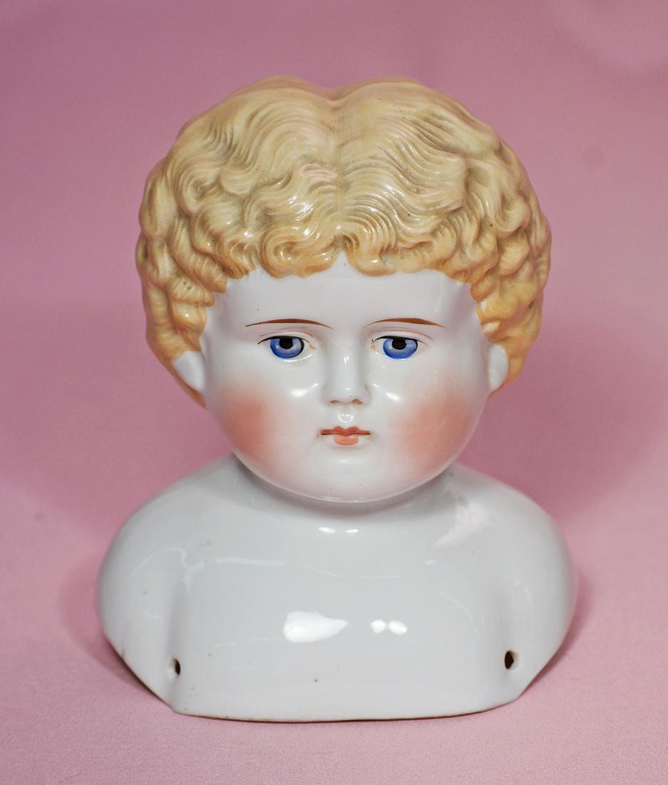 GERMAN PORCELAIN SHOULDER HEAD BY KLING. (1 of 1)