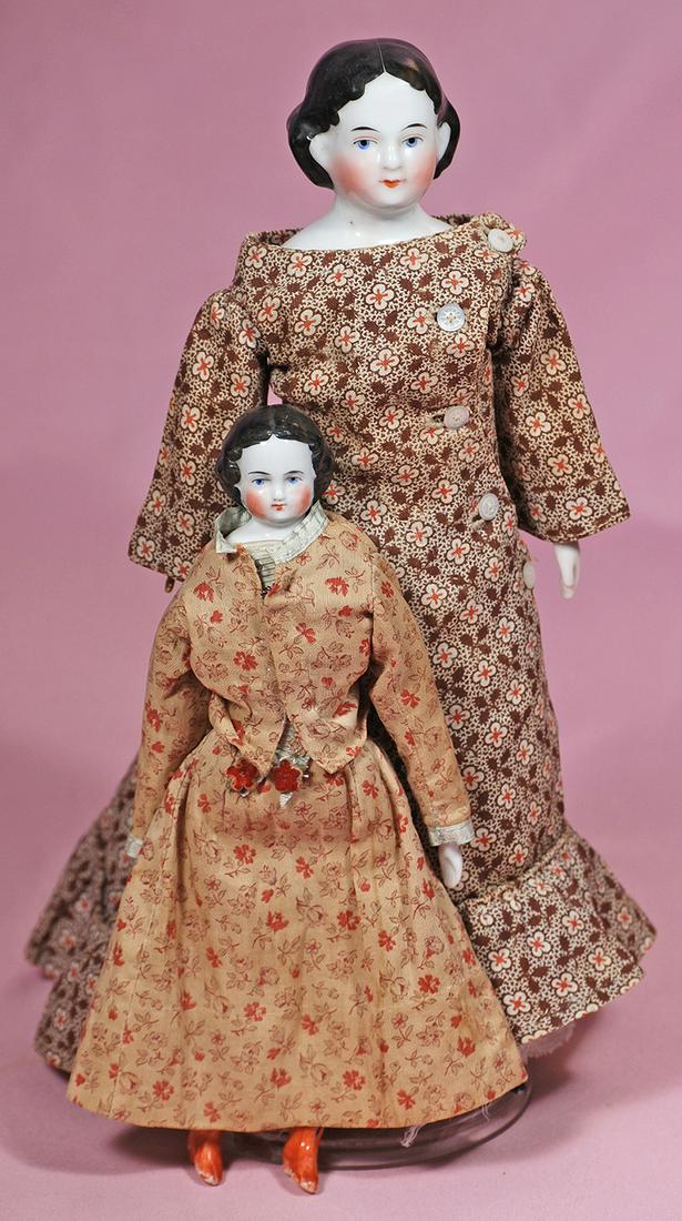 PETITE GERMAN CHINA LADY WITH ORIGINAL DRESS. (1 of 2)