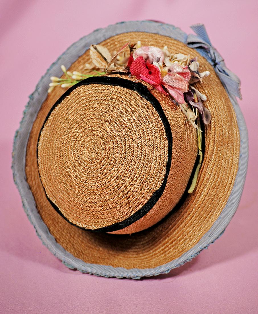 ANTIQUE DOLL BONNET. (1 of 1)