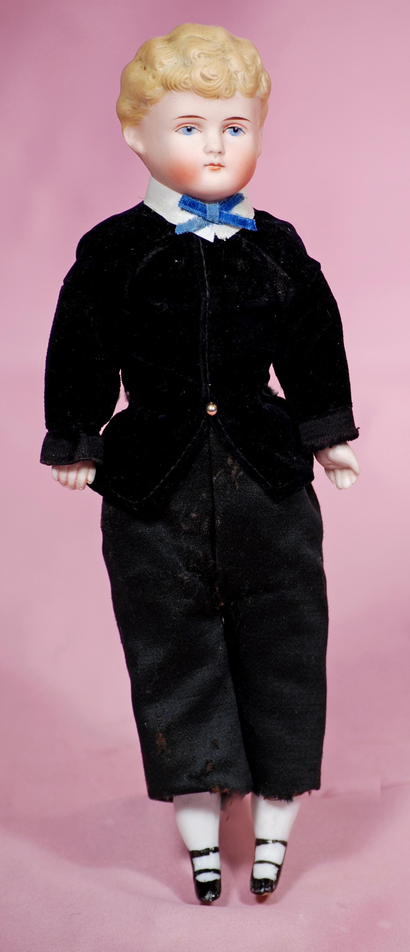 PETITE GERMAN BISQUE BOY WITH SCULPTED BLONDE HAIR (1 of 1)
