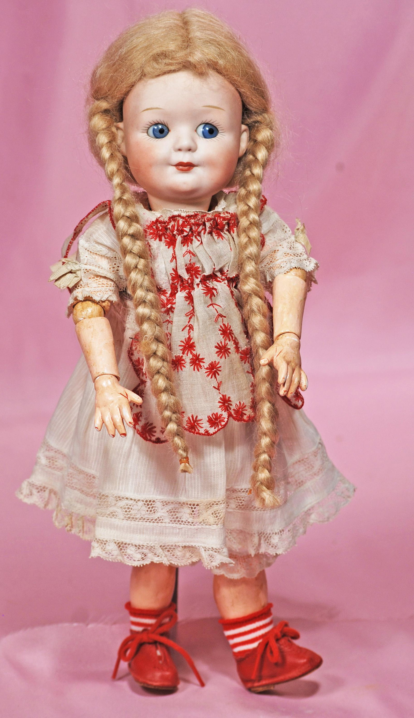 GEBRUDER HEUBACH BISQUE GOOGLY 10790 (1 of 2)