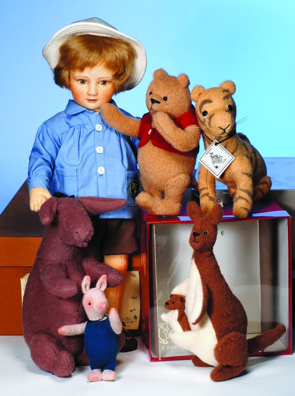 R. JOHN WRIGHT "WINNIE-THE POOH,-SERIES FULL COLLE: R. JOHN WRIGHT "WINNIE-THE POOH,-SERIES FULL COLLECTION. Includes: 18" Christopher Robin and 8" Pooh, 5" Piglet, 6" Tigger, 6" Eeyore, 10" Kanga & Roo. All felt, fully-jointed Christopher Robin; anima