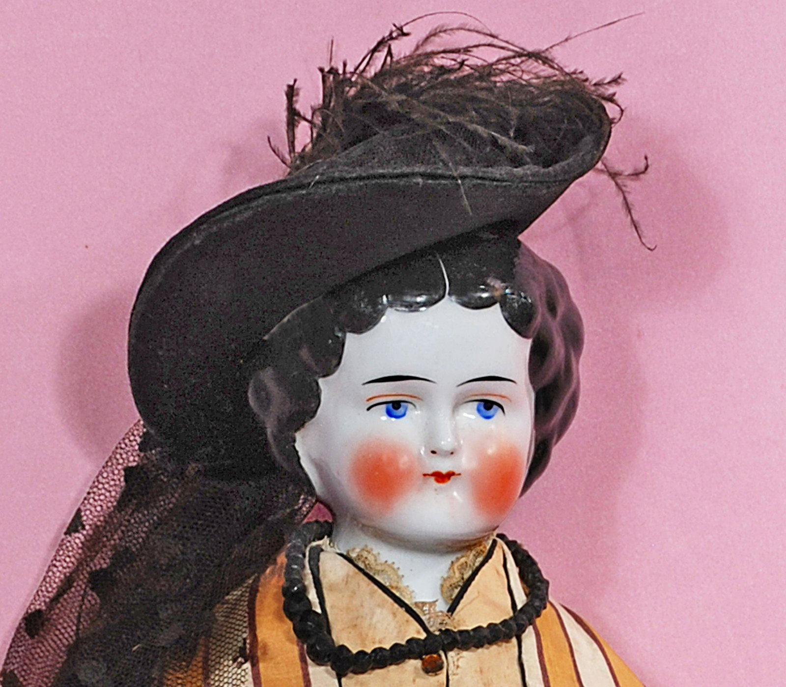 GERMAN CHINA LADY IN BEAUTIFUL FASHION GOWN (1 of 2)