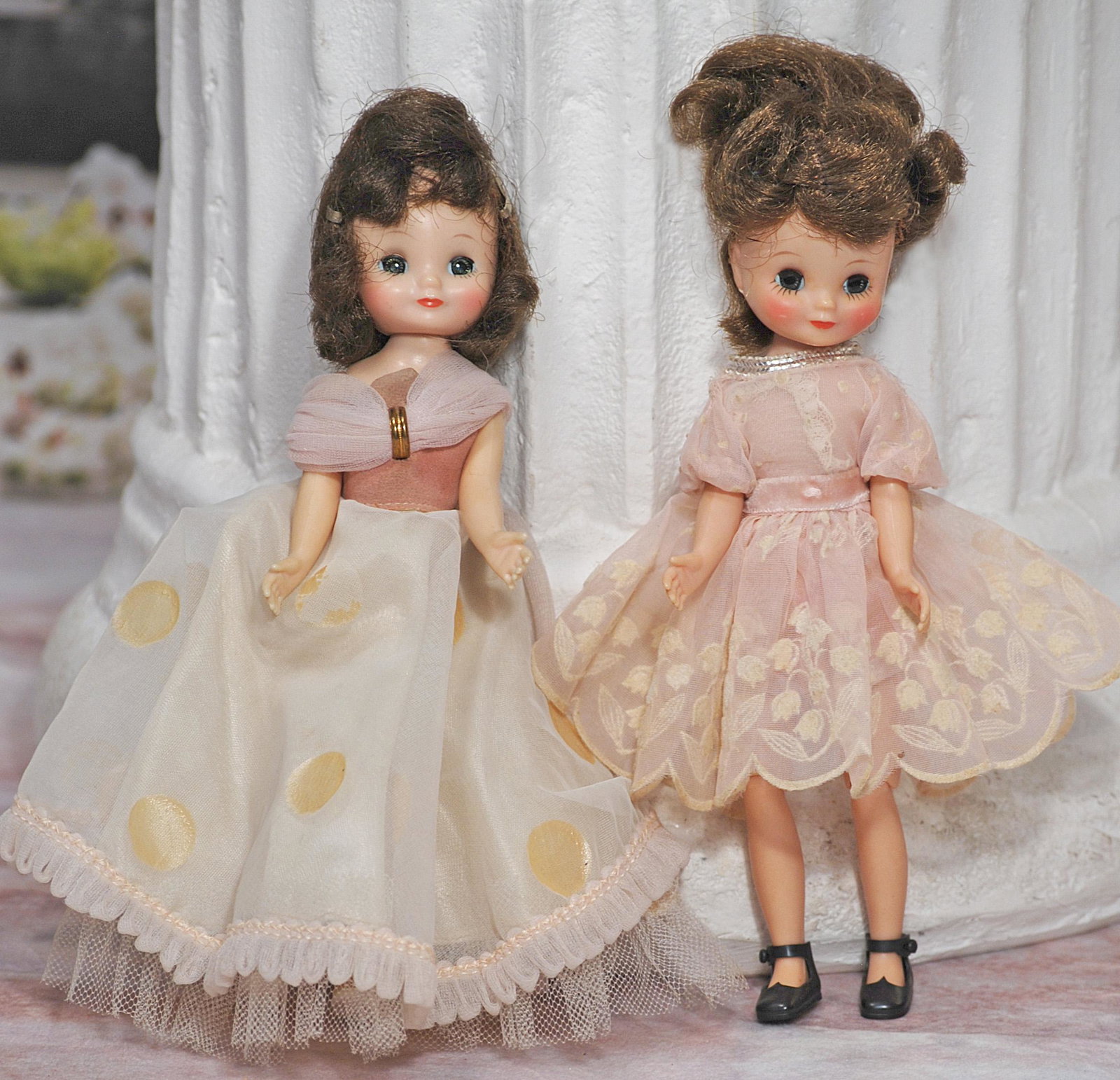 TWO PETITE AMERICAN CHARACTER BETSY MC CALL DOLLS. (1 of 1)