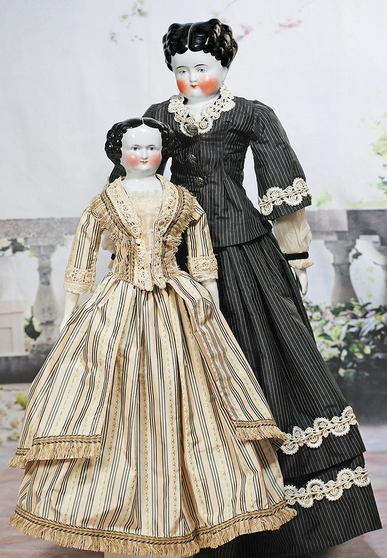 GERMAN CHINA LADY IN FITTED SILK FASHION GOWN (1 of 2)