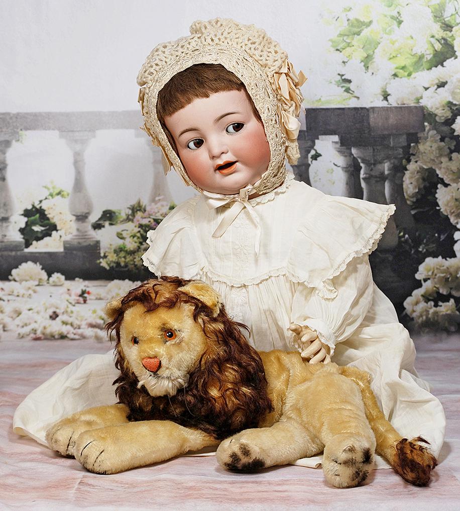 STEIFF MOHAIR SEATED LION (1 of 1)